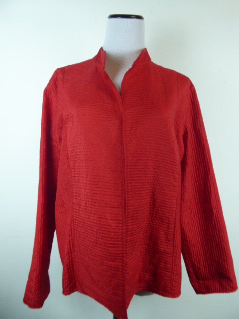 Eileen Fisher red textured silk mandarin collar button up jacket top L